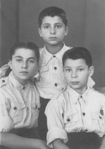 יוסי צבי ושרה אפלבוים לפני העליה לארץ